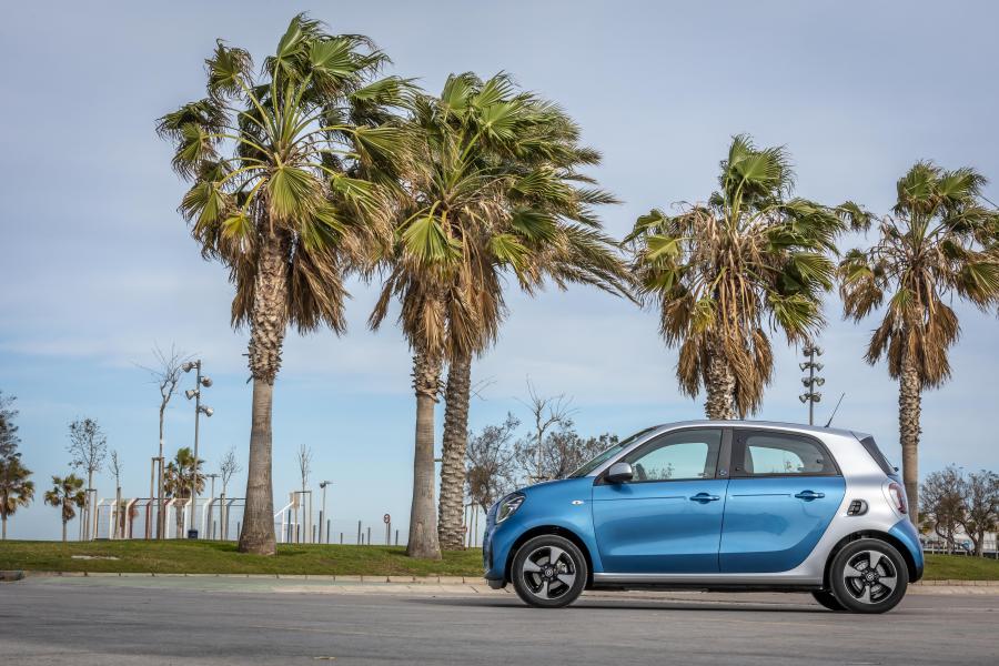  Smart EQ ForFour Passion (W453) 2020 года  (WW) (фото 4 из 35)
